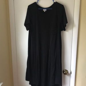 Solid black Lularoe Carly - EUC